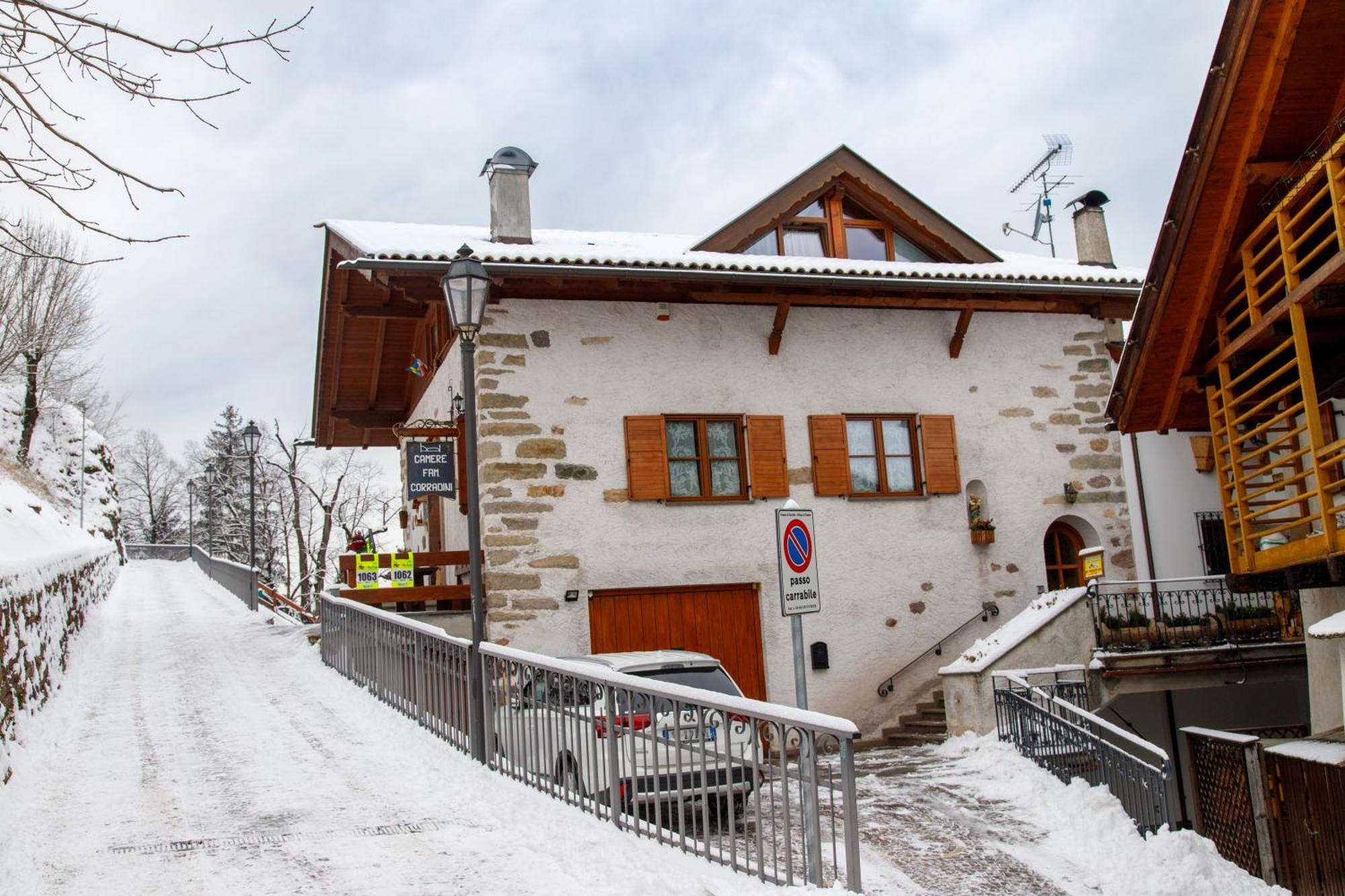 B.& B. Corradini Bed & Breakfast Castello-Molina di Fiemme Bagian luar foto